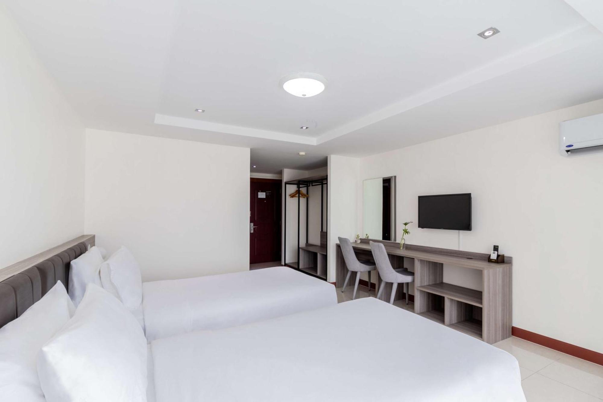 Surestay By Best Western Iconic Suvarnabhumi Bang Bo Bagian luar foto
