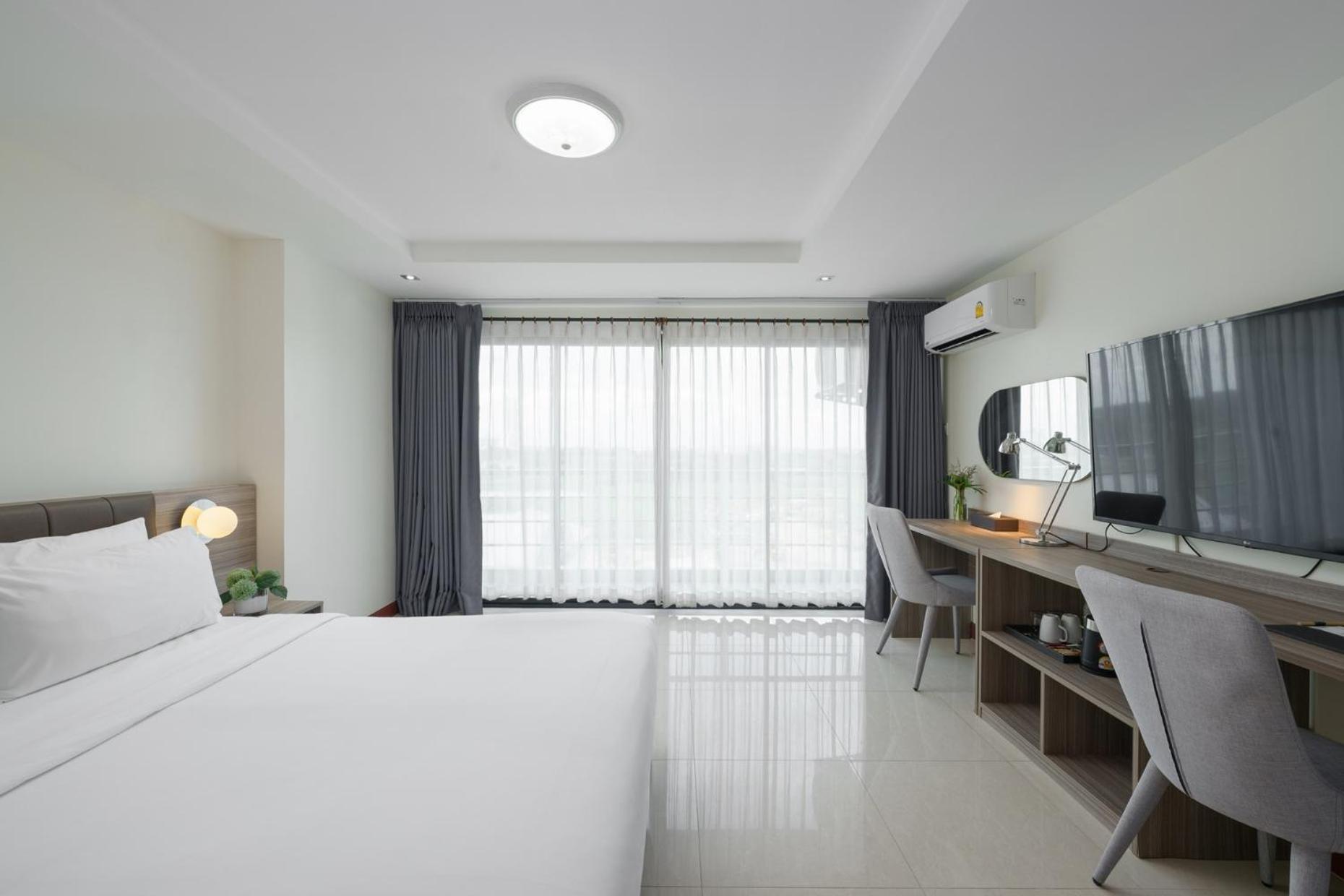 Surestay By Best Western Iconic Suvarnabhumi Bang Bo Bagian luar foto