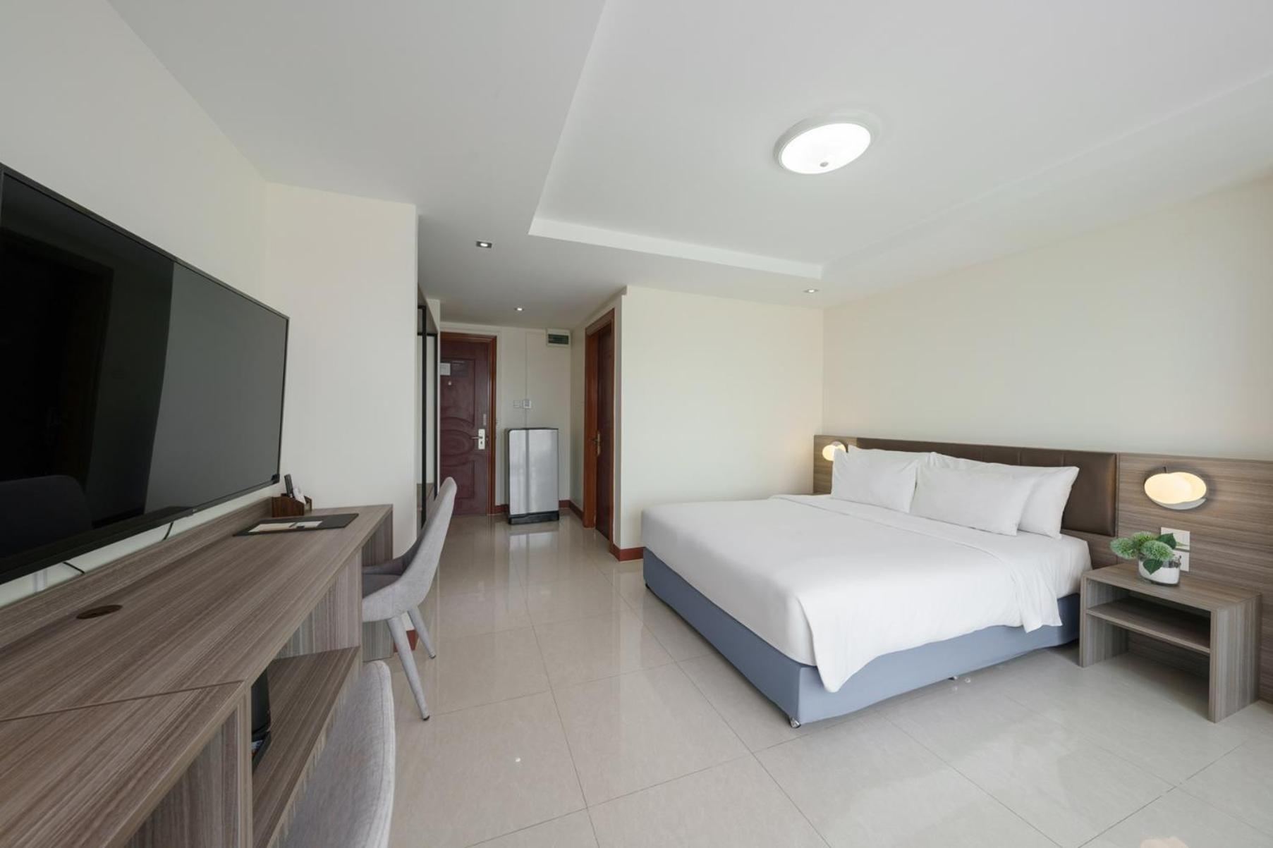 Surestay By Best Western Iconic Suvarnabhumi Bang Bo Bagian luar foto